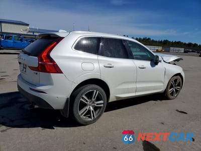 Trzecie zdjęcie samochodu z tyłu: 2019 VOLVO XC60 T5 VIN:LYV102RKXKB235578 - miniatura