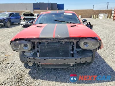 Piąte zdjęcie samochodu w środku: 2014 DODGE CHALLENGER SXT VIN:2C3CDYAG2EH214992 - miniatura