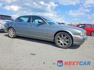Czwarte zdjęcie samochodu z boku: 2005 JAGUAR XJ8 L VIN:SAJWA79C95SG48787 - miniatura