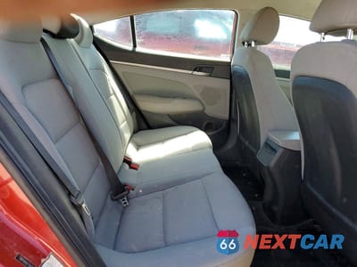 Zdjęcie 10 z 12 samochodu: 2018 HYUNDAI ELANTRA SEL VIN:5NPD84LF3JH293494 - miniatura