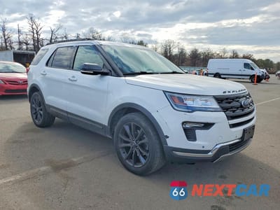 Czwarte zdjęcie samochodu z boku: 2019 FORD EXPLORER XLT VIN:1FM5K8D82KGB00797 - miniatura