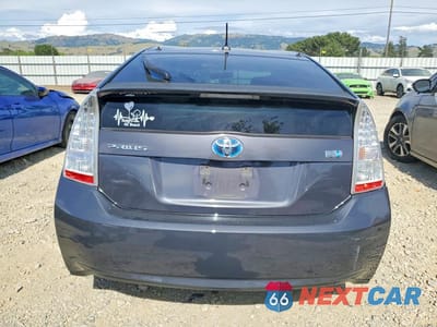 Zdjęcie 6 z 12 samochodu: 2010 TOYOTA PRIUS II VIN:JTDKN3DU9A0198071 - miniatura
