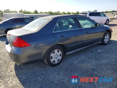 Trzecie zdjęcie samochodu z tyłu: 2006 HONDA ACCORD LX VIN:1HGCM56446A055001 - miniatura