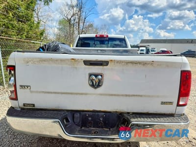 Zdjęcie 6 z 12 samochodu: 2013 RAM 1500 VIN:3C6JR6EP0DG502714 - miniatura
