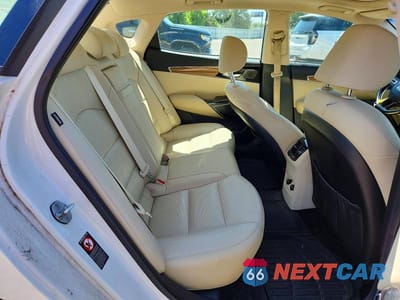 Zdjęcie 10 z 12 samochodu: 2017 KIA CADENZA PREMIUM VIN:KNALC4J10H5045938 - miniatura