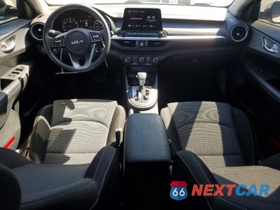 Zdjęcie 8 z 12 samochodu: 2022 KIA FORTE LXS VIN:3KPF24AD1NE488449 - miniatura
