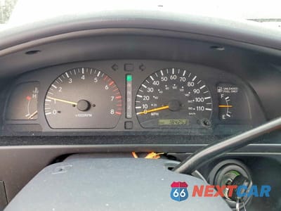 Zdjęcie 9 z 11 samochodu: 2000 TOYOTA TACOMA BASE VIN:5TEVL52N0YZ706397 - miniatura