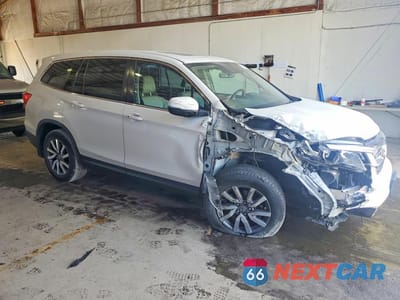 Czwarte zdjęcie samochodu z boku: 2019 HONDA PILOT EXL VIN:5FNYF5H51KB012533 - miniatura