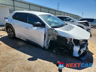 Czwarte zdjęcie samochodu z boku: 2023 SUBARU SOLTERRA PREMIUM VIN:JTMABABA1PA039131 - miniatura