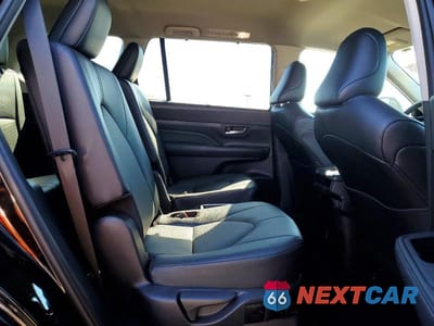 Zdjęcie 11 z 13 samochodu: 2025 TOYOTA GRAND HIGHLANDER XLE VIN:5TDAAAB57SS087783 - miniatura