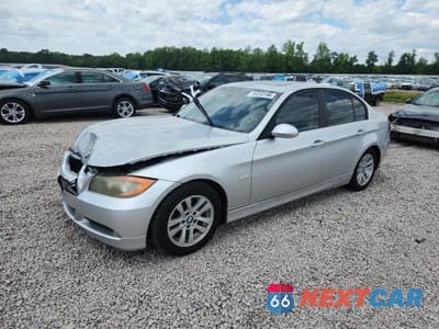 2006 BMW 325 I WBAVB13556KX48444 - główne zdjęcie licytacji z USA - miniatura