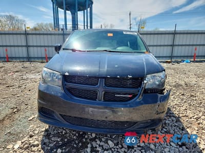 Piąte zdjęcie samochodu w środku: 2016 DODGE GRAND CARAVAN SE VIN:2C4RDGBG9GR182568 - miniatura
