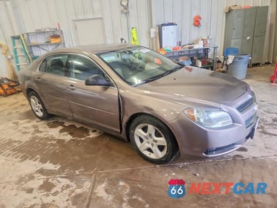Czwarte zdjęcie samochodu z boku: 2011 CHEVROLET MALIBU LS VIN:1G1ZB5E17BF358432 - miniatura