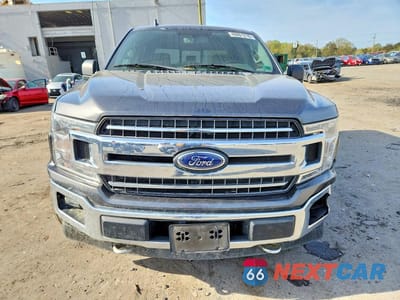 Piąte zdjęcie samochodu w środku: 2018 FORD F150 SUPERCREW VIN:1FTEW1EP8JFA91047 - miniatura