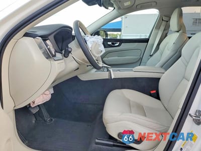Zdjęcie 7 z 12 samochodu: 2025 VOLVO XC60 PLUS VIN:YV4M12RC8S1068032 - miniatura
