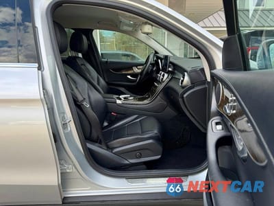 Piąte zdjęcie samochodu w środku: 2016 MERCEDES-BENZ GLC 300 VIN:WDC0G4JB5GF106884 - miniatura