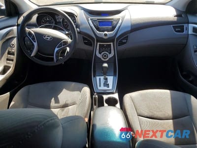 Zdjęcie 8 z 12 samochodu: 2012 HYUNDAI ELANTRA GLS VIN:5NPDH4AE7CH094624 - miniatura