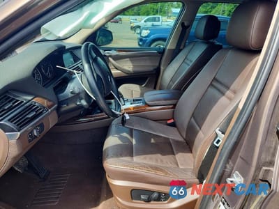 Zdjęcie 7 z 13 samochodu: 2013 BMW X5 XDRIVE35I VIN:5UXZV4C50D0E05175 - miniatura