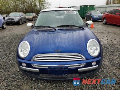 Piąte zdjęcie samochodu w środku: 2002 MINI COOPER VIN:WMWRC33462TC32585 - miniatura