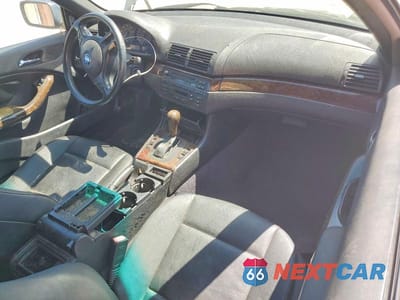 Zdjęcie 8 z 11 samochodu: 2004 BMW 325 VIN:WBABW33404PL33607 - miniatura