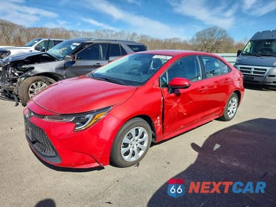2021 TOYOTA COROLLA LE 5YFEPMAE2MP241735 - główne zdjęcie licytacji z USA - miniatura