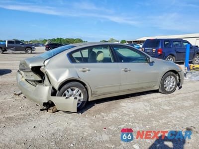 Trzecie zdjęcie samochodu z tyłu: 2010 NISSAN ALTIMA VIN:1N4AL2AP0AN472793 - miniatura
