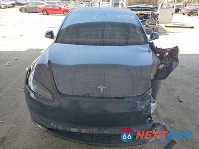 Piąte zdjęcie samochodu w środku: 2024 TESLA MODEL 3 VIN:5YJ3E1EA8RF746121 - miniatura