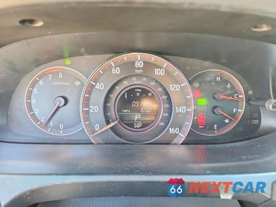 Zdjęcie 9 z 12 samochodu: 2016 HONDA ACCORD SPORT VIN:1HGCR2F57GA113872 - miniatura