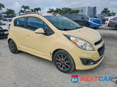 Czwarte zdjęcie samochodu z boku: 2014 CHEVROLET SPARK 2LT VIN:KL8CF6S94EC469164 - miniatura