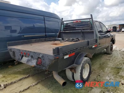 Trzecie zdjęcie samochodu z tyłu: 2003 DODGE RAM 3500 ST VIN:3D3MU48683G747973 - miniatura