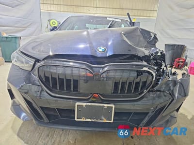 Piąte zdjęcie samochodu w środku: 2024 BMW 540 XI VIN:WBA63FJ06RCR89739 - miniatura