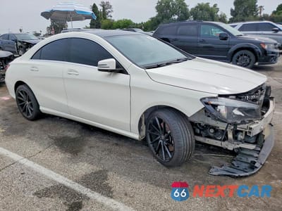 Czwarte zdjęcie samochodu z boku: 2017 MERCEDES-BENZ CLA 250 VIN:WDDSJ4EB4HN472598 - miniatura