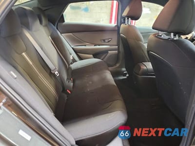 Zdjęcie 10 z 13 samochodu: 2025 HYUNDAI ELANTRA VIN:KMHLM4DG3SU074021 - miniatura