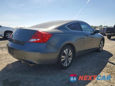 Trzecie zdjęcie samochodu z tyłu: 2012 HONDA ACCORD EX VIN:1HGCS1B70CA000328 - miniatura
