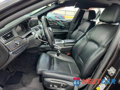 Zdjęcie 7 z 12 samochodu: 2014 BMW 740 LI VIN:WBAYE4C55ED137998 - miniatura