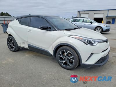 Czwarte zdjęcie samochodu z boku: 2019 TOYOTA C-HR XLE VIN:NMTKHMBX7KR100503 - miniatura