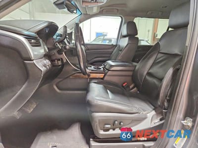 Zdjęcie 7 z 14 samochodu: 2019 CHEVROLET SUBURBAN LT 4WD 5.3L V8 VIN:1GNSKHKC3KR139912 - miniatura