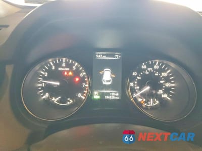 Zdjęcie 9 z 14 samochodu: 2017 NISSAN ROGUE S VIN:KNMAT2MV5HP513101 - miniatura