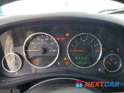 Zdjęcie 9 z 11 samochodu: 2017 JEEP WRANGLER UNLIMITED SAHARA VIN:1C4BJWEG3HL582040 - miniatura