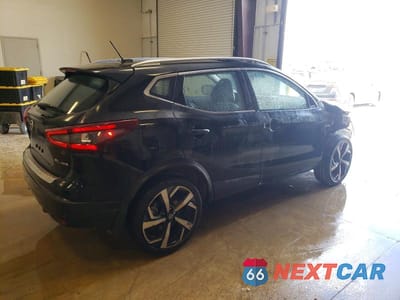Trzecie zdjęcie samochodu z tyłu: 2022 NISSAN ROGUE SPORT SL VIN:JN1BJ1CW2NW499693 - miniatura