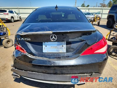 Zdjęcie 6 z 12 samochodu: 2014 MERCEDES-BENZ CLA 250 VIN:WDDSJ4EB3EN114761 - miniatura