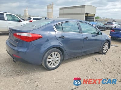 Trzecie zdjęcie samochodu z tyłu: 2015 KIA FORTE EX VIN:KNAFX4A82F5316056 - miniatura