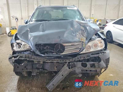 Piąte zdjęcie samochodu w środku: 2005 MERCEDES-BENZ ML 350 VIN:4JGAB57E25A541089 - miniatura