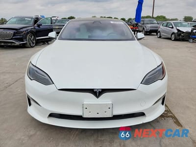 Piąte zdjęcie samochodu w środku: 2024 TESLA MODEL S VIN:5YJSA1E54RF532706 - miniatura