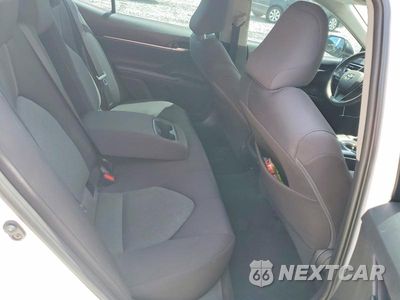 Zdjęcie 10 z 12 samochodu: 2018 TOYOTA CAMRY LE VIN:4T1B11HK6JU557857 - miniatura