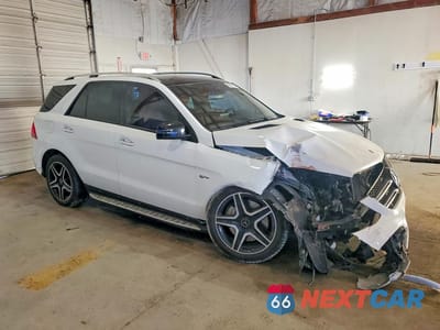 Czwarte zdjęcie samochodu z boku: 2017 MERCEDES-BENZ GLE 43 AMG VIN:4JGDA6EB9HA932162 - miniatura