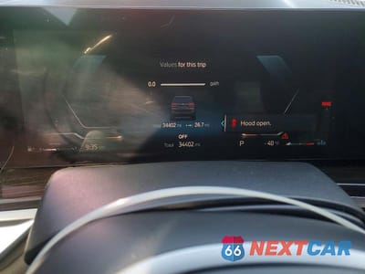 Zdjęcie 9 z 12 samochodu: 2023 BMW X7 M60I VIN:5UX33EM06P9M78231 - miniatura