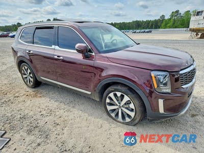 Czwarte zdjęcie samochodu z boku: 2020 KIA TELLURIDE S VIN:5XYP64HC9LG025464 - miniatura