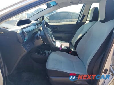 Zdjęcie 7 z 12 samochodu: 2016 TOYOTA PRIUS C ONE VIN:JTDKDTB37G1133106 - miniatura