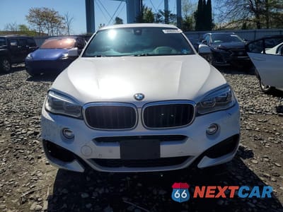 Piąte zdjęcie samochodu w środku: 2015 BMW X6 XDRIVE35I VIN:5UXKU2C55F0F95390 - miniatura